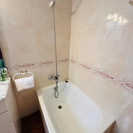 Lägenhet Family In Center