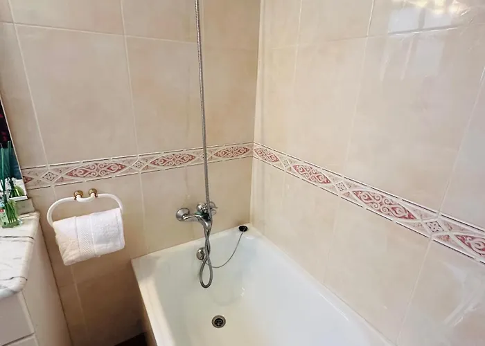 Apartman Family In Center